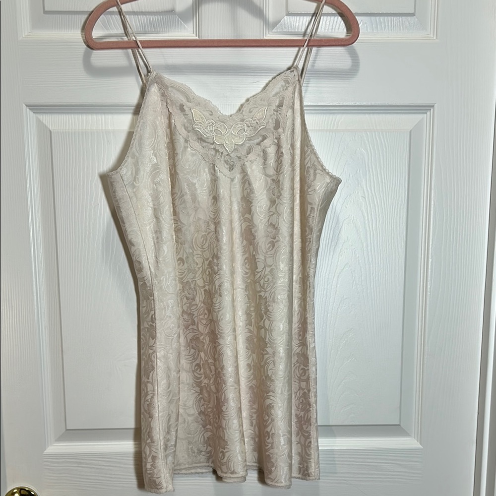 Sleep Solutions Elegant Cream Lace Nightgown Size 2X